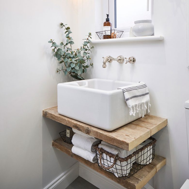10-idee-e-foto-per-abbellire-un-bagno-piccolo-05