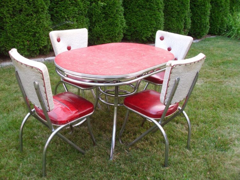 10-idee-e-foto-di-sedie-per-la-cucina-in-stile-vintage-12