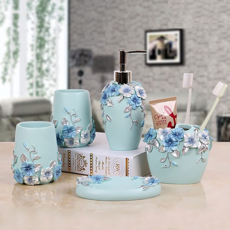 accessori-indispensabili-per-il-bagno-come-sceglierli-05