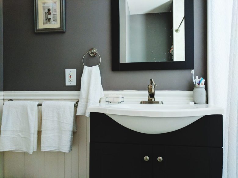 accessori-indispensabili-per-il-bagno-come-sceglierli-06