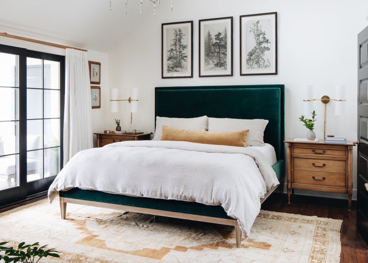 camera da letto pareti bianco antico -