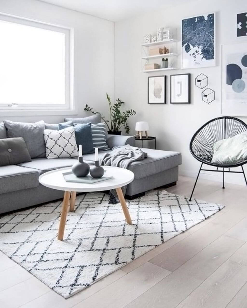 Galleria foto 'Tappeto per il soggiorno scandinavo: 10 idee e foto' - foto 9