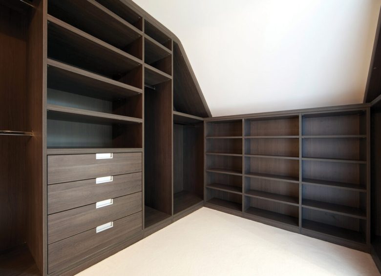 cabina-armadio-in-mansarda-10-idee-e-foto-05
