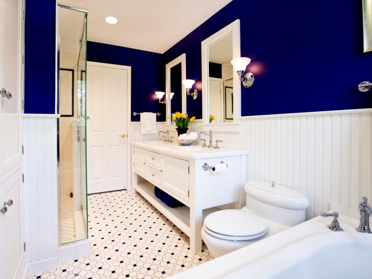bagno-blu-cobalto-bianco