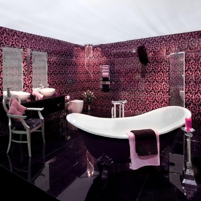 bagno-pareti-color-magenta-idee-foto-20