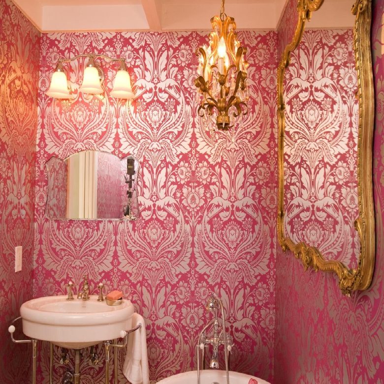 bagno-pareti-color-magenta-idee-foto-4