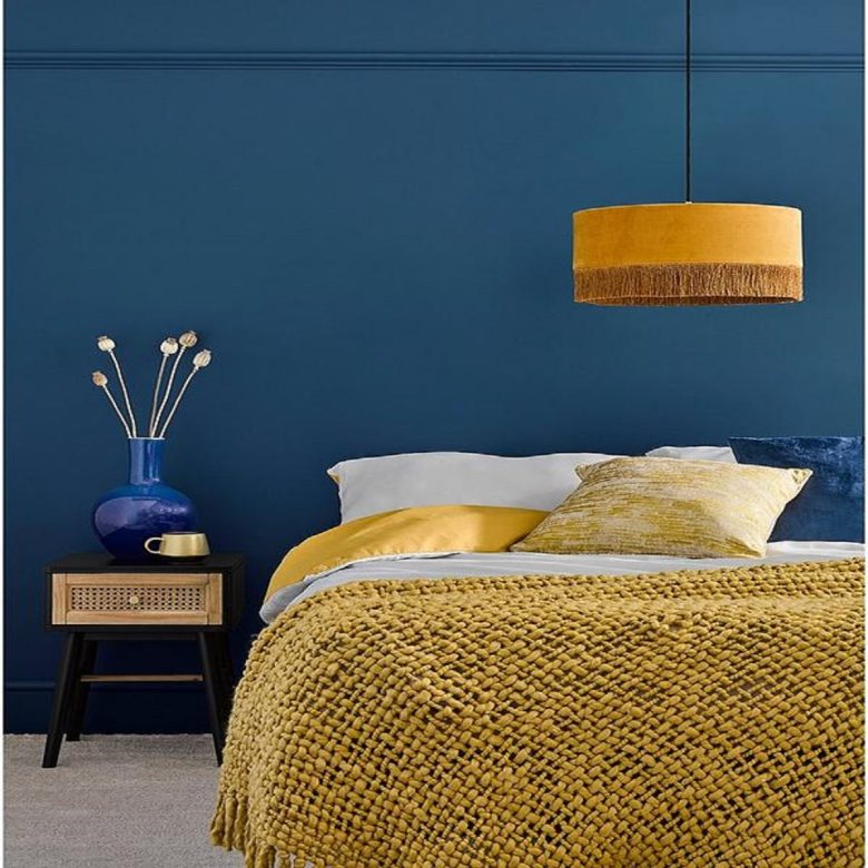 camera-letto-pareti-color-cobalto-idee-foto-20