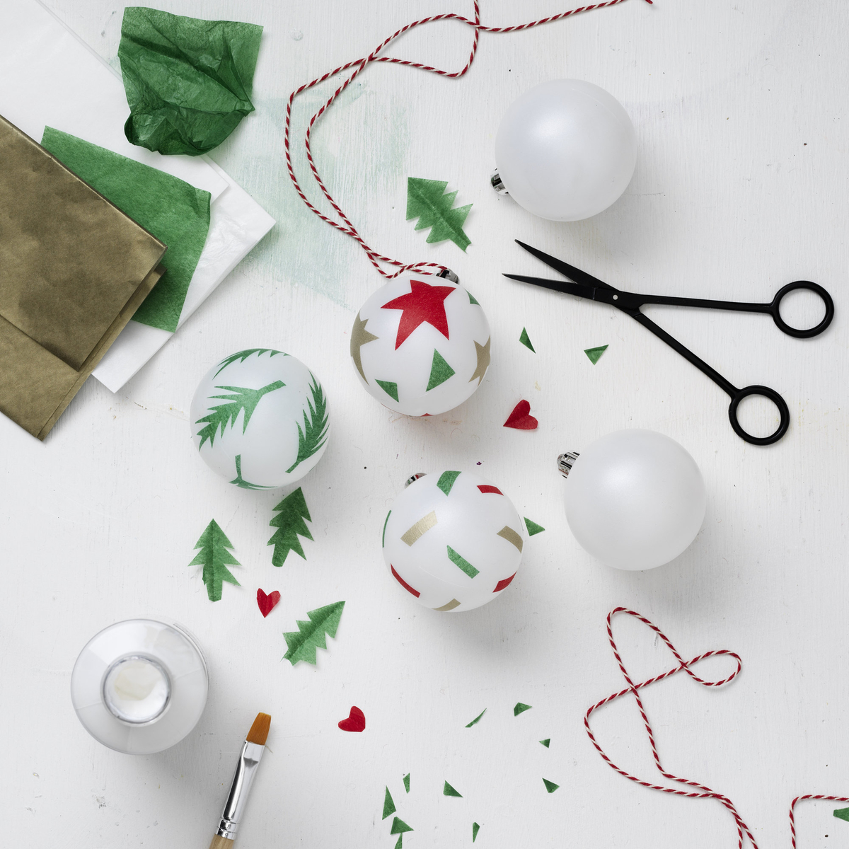 Decorazioni Natalizie Con La Carta Decorazioni natalizie con la carta crespa: 10 idee e foto