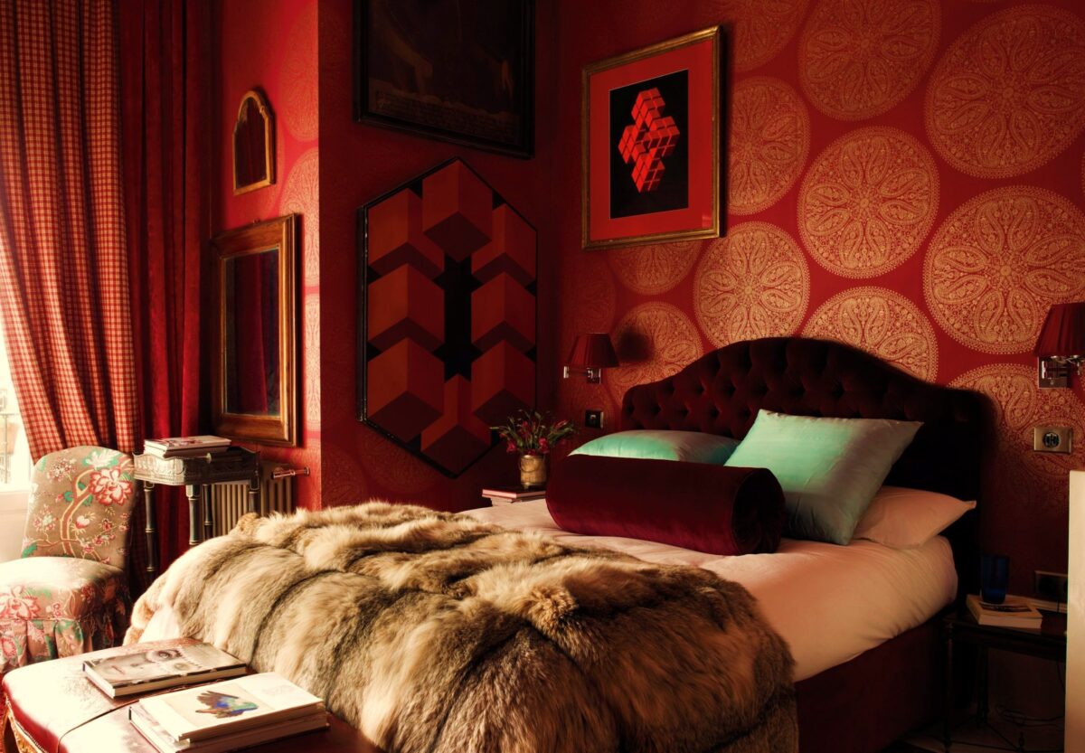 Camera da letto pareti color rubino: 10 idee e foto