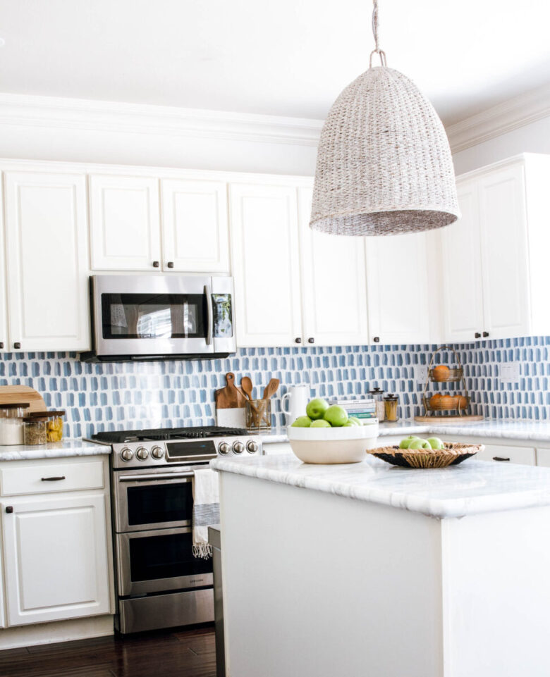 come-illuminare-il-bancone-della-cucina-10-idee-e-foto-11