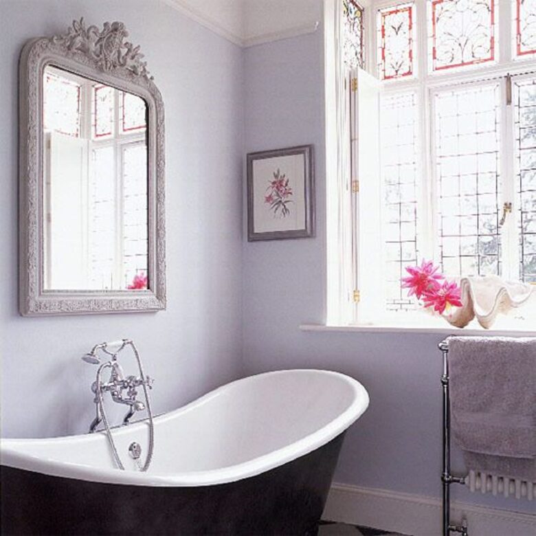 Bagno pareti color glicine: 10 idee e foto