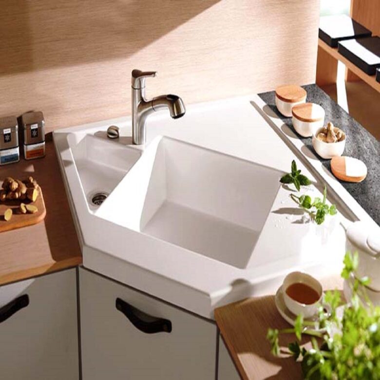 Come disporre elettrodomestici in una cucina ad angolo: 10 idee e foto
