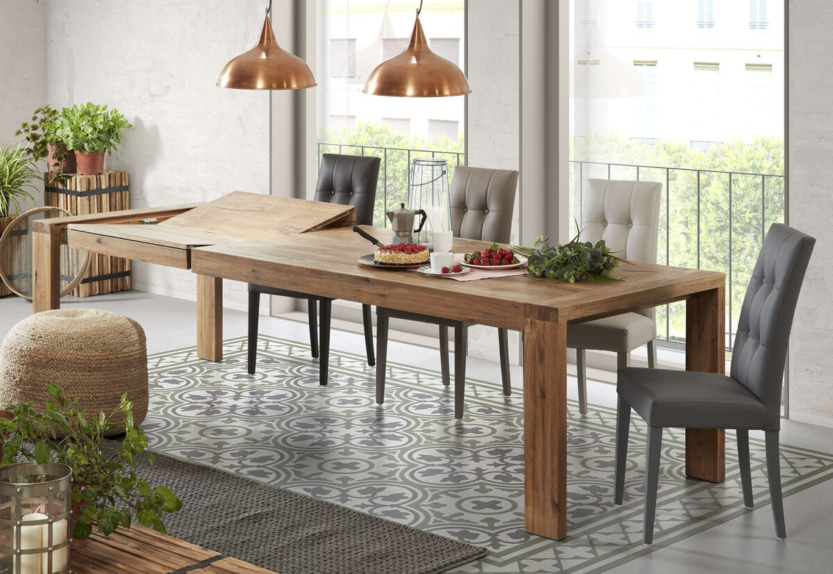Tavolo in legno in sala da pranzo: 10 idee e foto