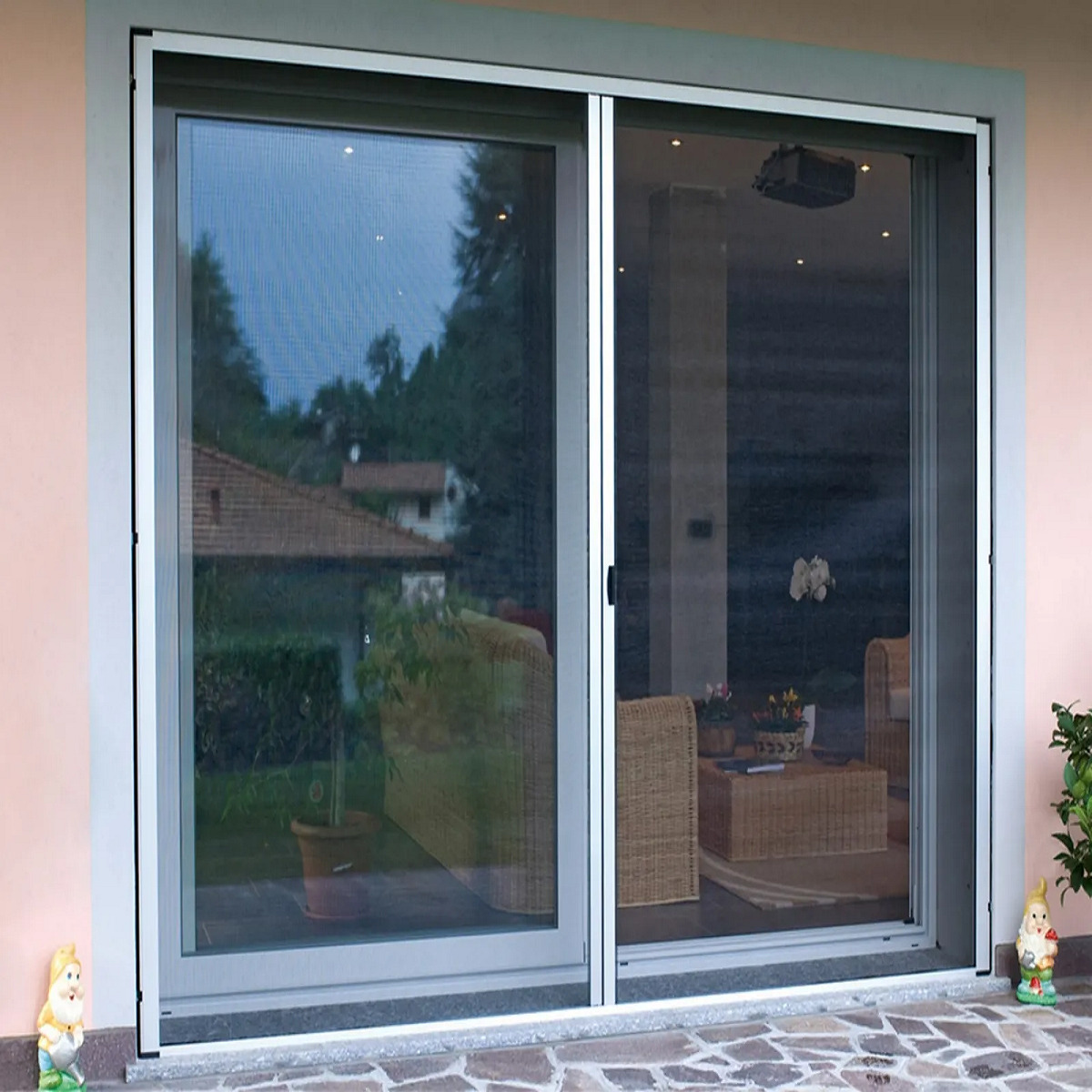8 rimedi a mosche, moscerini, formiche, zanzare, cimici, scarafaggi d’inverno 8 rimedi a mosche, moscerini, formiche, zanzare, cimici, scarafaggi d’inverno