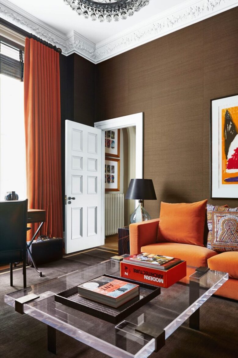 Soggiorno pareti color mogano: 10 idee e foto