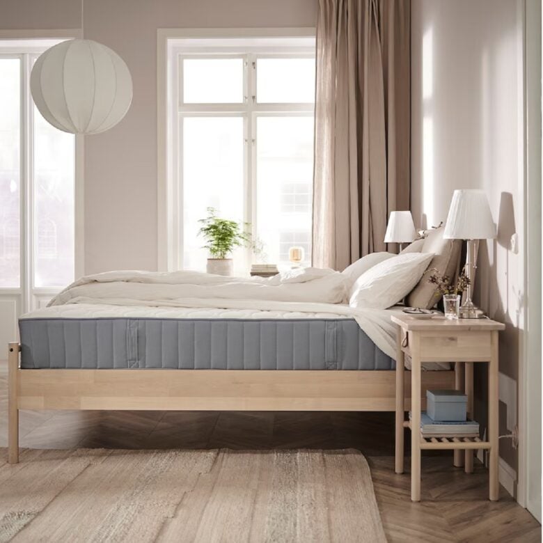 VÅGSTRANDA VÅGSTRANDA