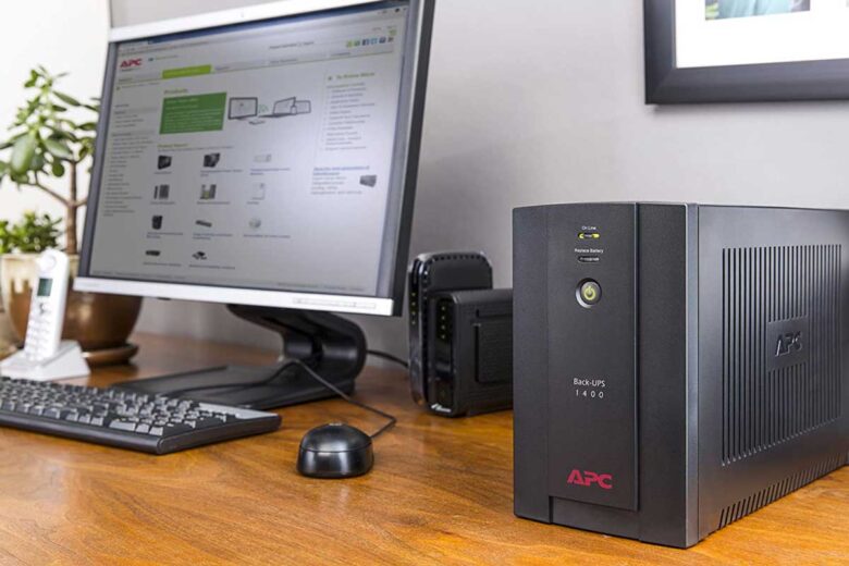 Continuità corrente con batteria: 6 utili caratteristiche