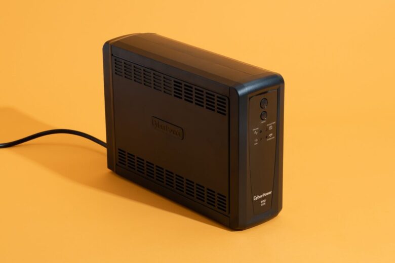 Continuità corrente con batteria: 6 utili caratteristiche