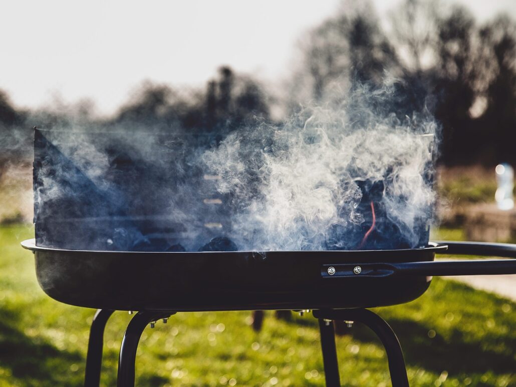 Pulire il barbecue: 5 idee e modi naturali