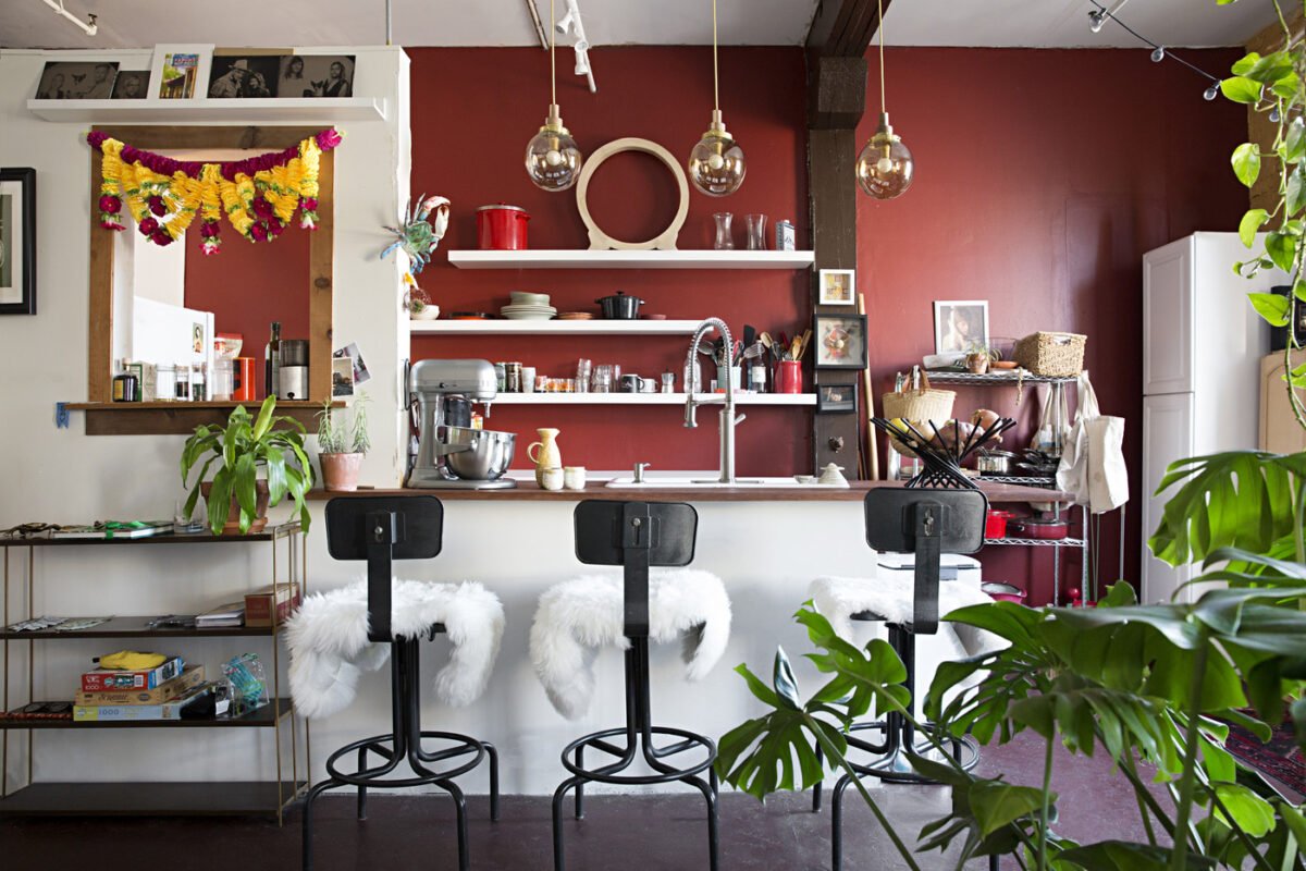 Cucina pareti color cremisi: 10 idee e foto