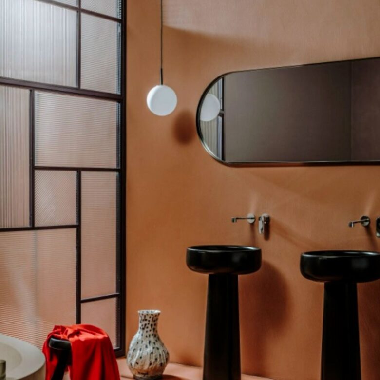 Bagno pareti color mogano: 10 idee e foto