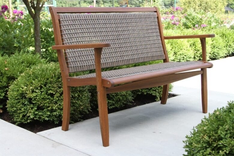 Wicker bench: 4 ideas, photos and tips