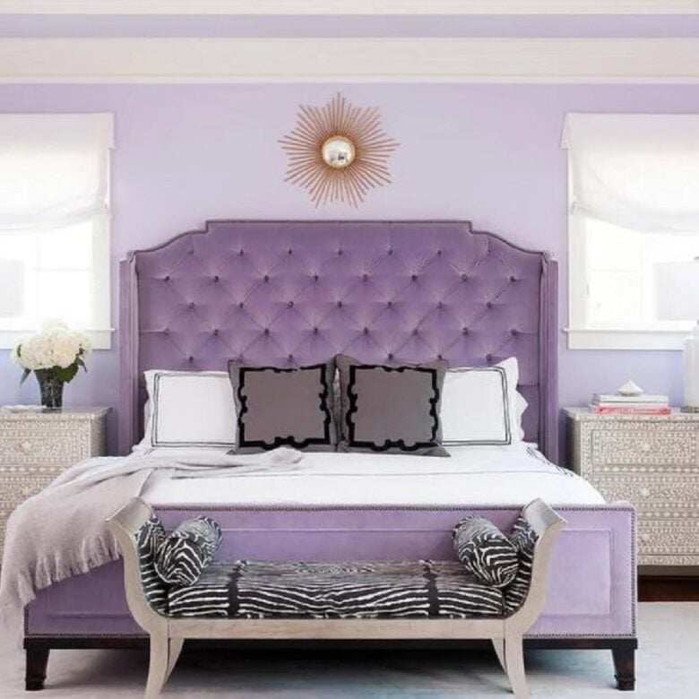 Parete camera da letto color cardo: 10 idee e foto