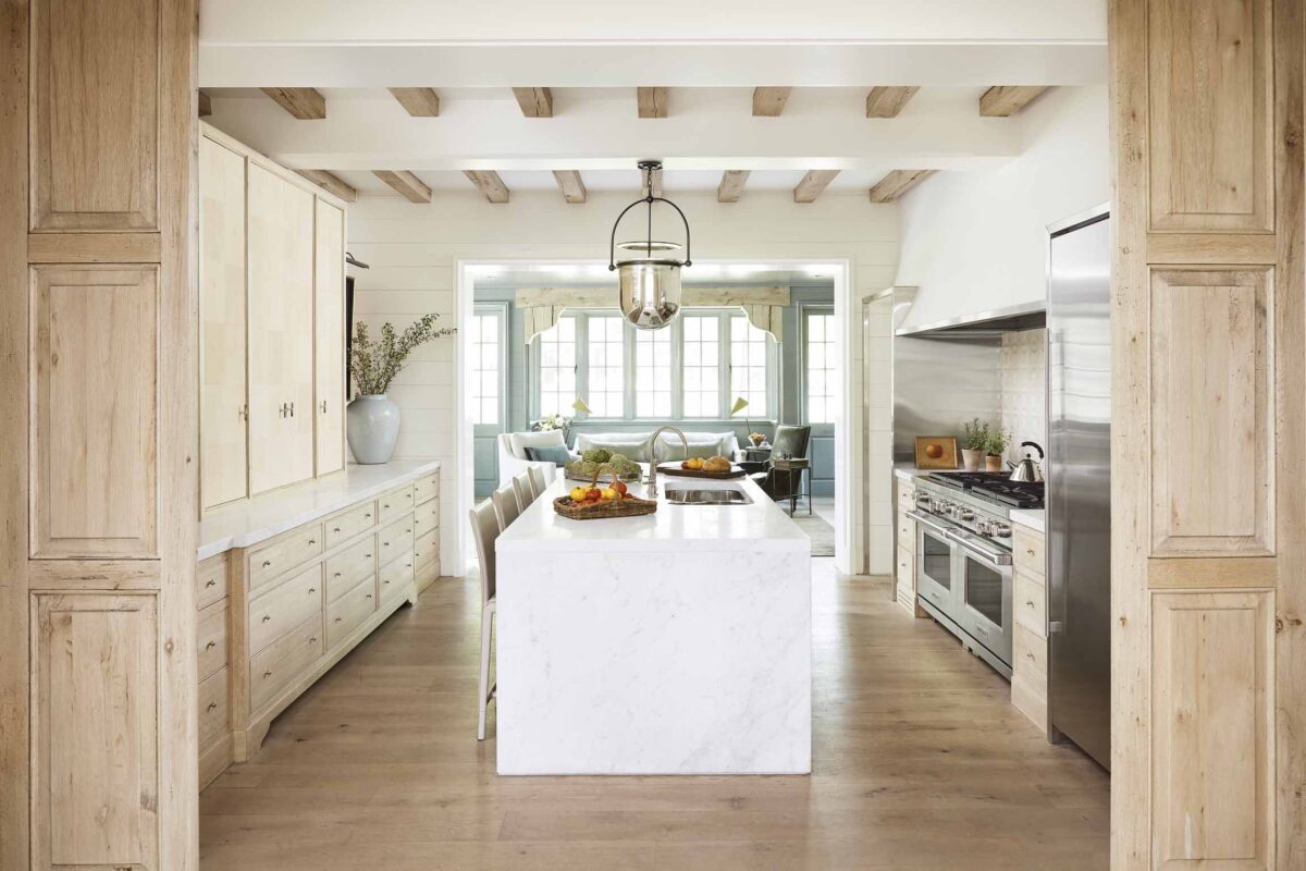 Pareti cucina color bianco perla: 5 idee e foto