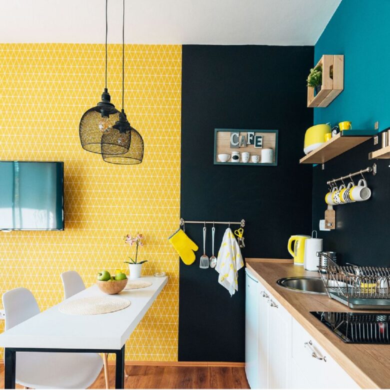 Pareti cucina color giallo segnale: 10 nuovissime idee e foto