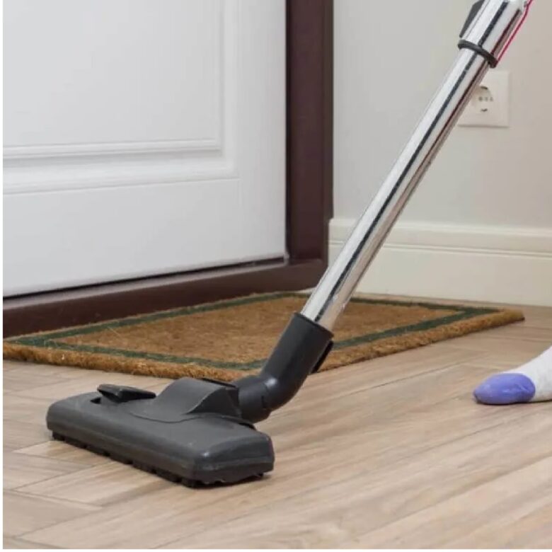 Choosing a vacuum cleaner: 10 important rules, cost and benefits