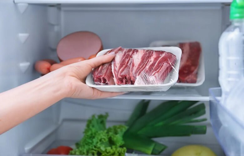 Risparmio e spreco: 7 consigli per conservare il cibo in frigorifero Risparmio e spreco: 7 consigli per conservare il cibo in frigorifero