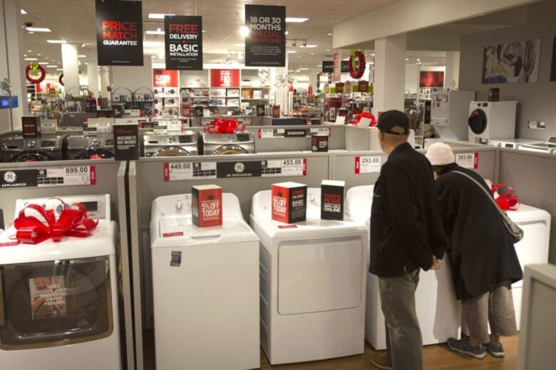 Febbre da Black Friday: gli elettrodomestici da comprare per risparmiare Febbre da Black Friday: gli elettrodomestici da comprare per risparmiare