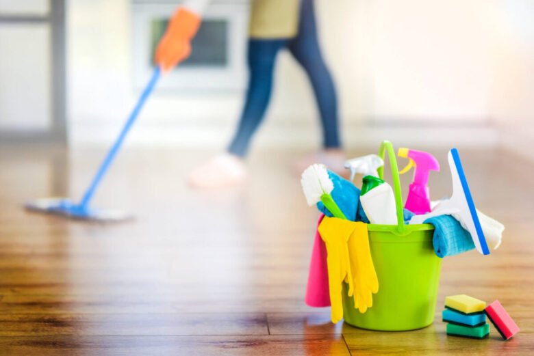 Colf e baby sitter: le nuove regole da rispettare per l’assunzione Colf e baby sitter: le nuove regole da rispettare per l’assunzione