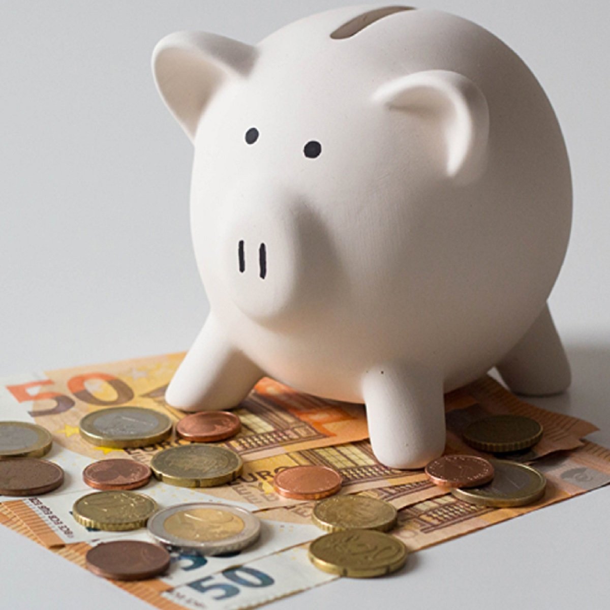 Caro energia, in arrivo il bonus da 3.000 euro Caro energia, in arrivo il bonus da 3.000 euro