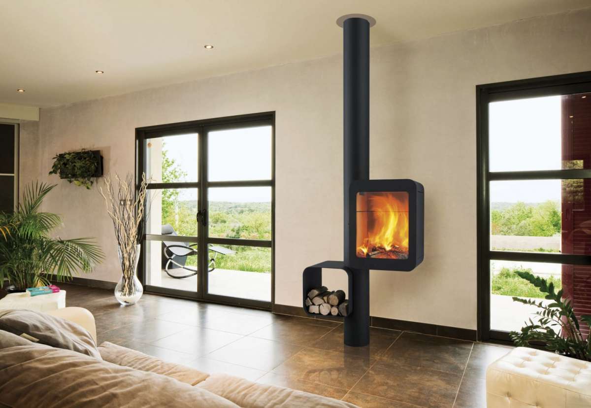Risparmio in bolletta: stufe e caminetti per ogni tipo di casa Risparmio in bolletta: stufe e caminetti per ogni tipo di casa