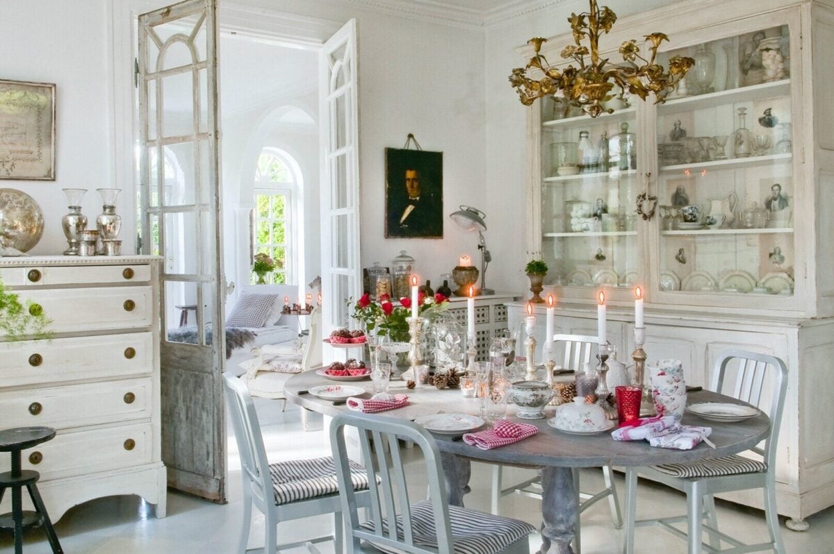 Apparecchiare la tavola di Capodanno in stile shabby chic Apparecchiare la tavola di Capodanno in stile shabby chic