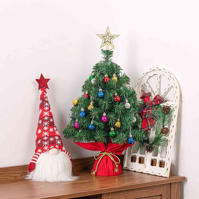 Poco spazio e poco tempo: scegli i mini alberi di Natale Poco spazio e poco tempo: scegli i mini alberi di Natale
