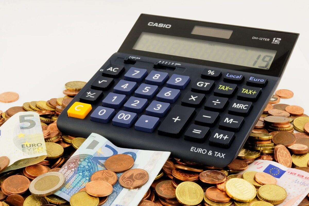 Calcolatore e monete euro Calcolatore e monete euro