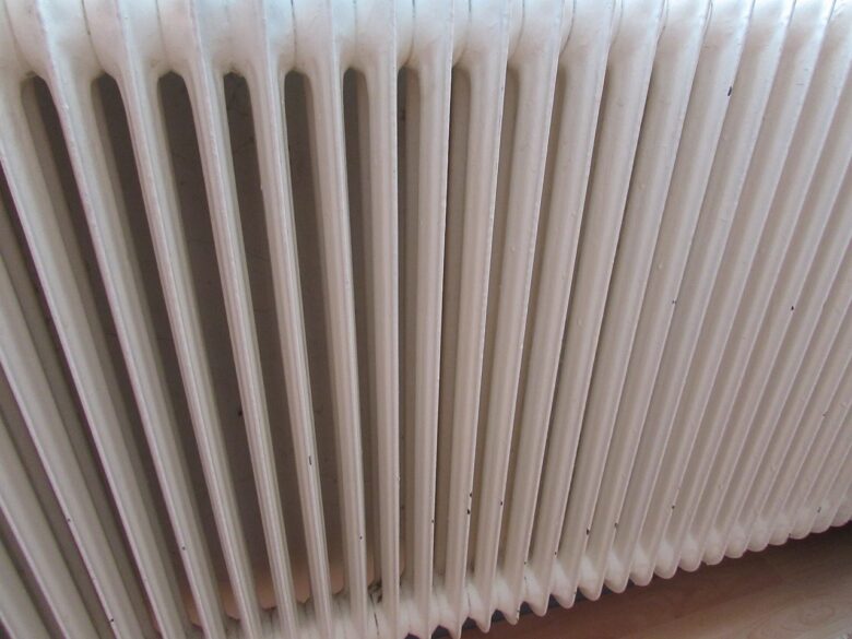 Il termosifone non riscalda bene? Prova questo trucco prima di chiamare il tecnico Il termosifone non riscalda bene? Prova questo trucco prima di chiamare il tecnico