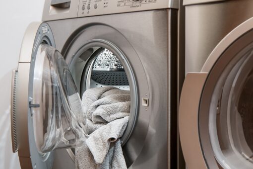 Asciugare il bucato: puoi farlo anche con la lavatrice