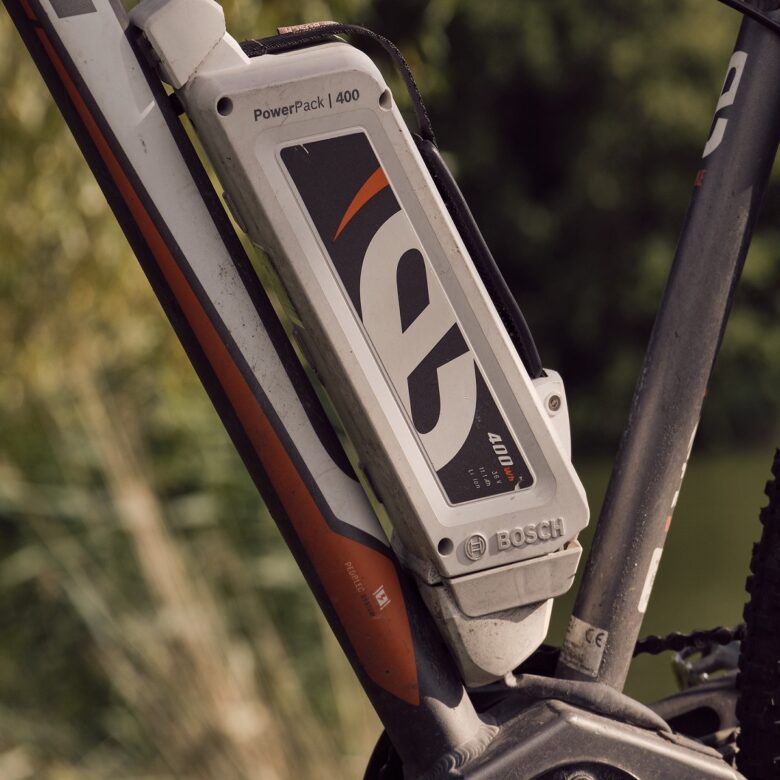 Batterie e-bike: risparmia in bolletta con 6 consigli utili e falle durare di più Batterie e-bike: risparmia in bolletta con 6 consigli utili e falle durare di più
