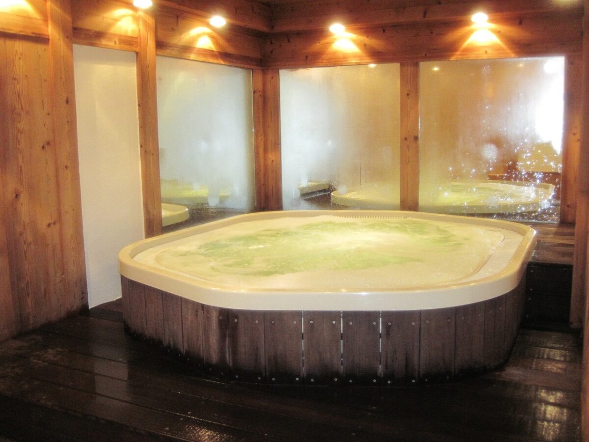 Creare una piscina in balcone: come vivere un sogno Creare una piscina in balcone: come vivere un sogno