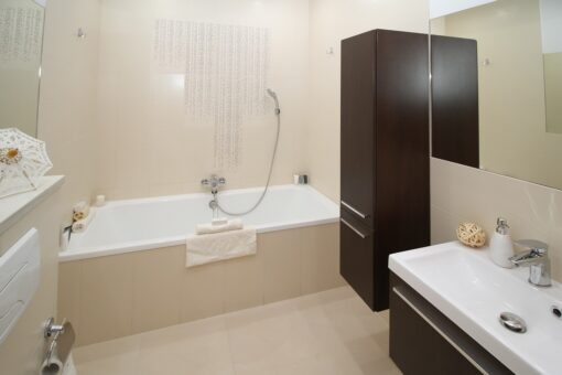 Creare un bagno in casa: trasforma un piccolo spazio già presente