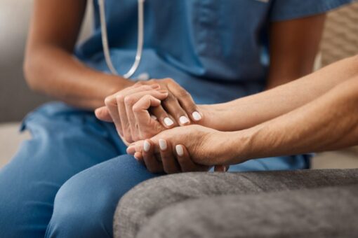 Cedere casa in cambio di assistenza è possibile? La storica sentenza